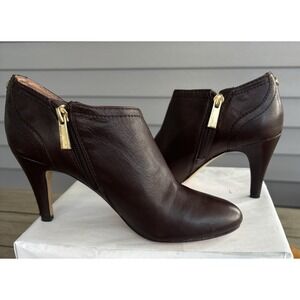 Vince Camuto Women Elvin Stiletto Leather Dark Brown Zipper Shootie Sz. 5.5  EUC